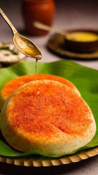 Ghee Podi Idlis (2 pcs)